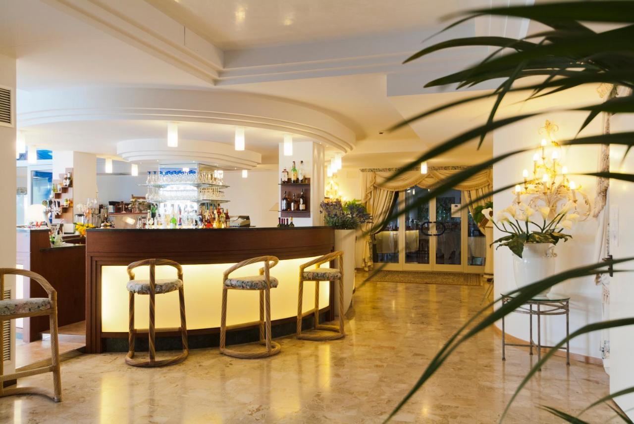 Panoramic 4*